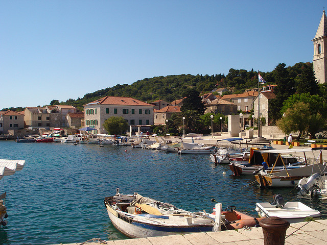 maestral hotel prvic luka
