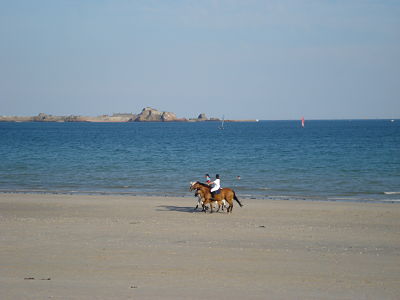 St Aubin Bay, Jersey_opt