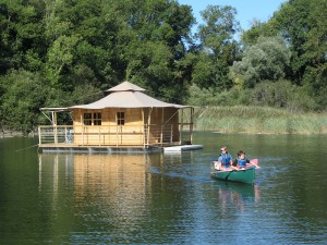 Catherine's canoeing out to their beds at Echologia